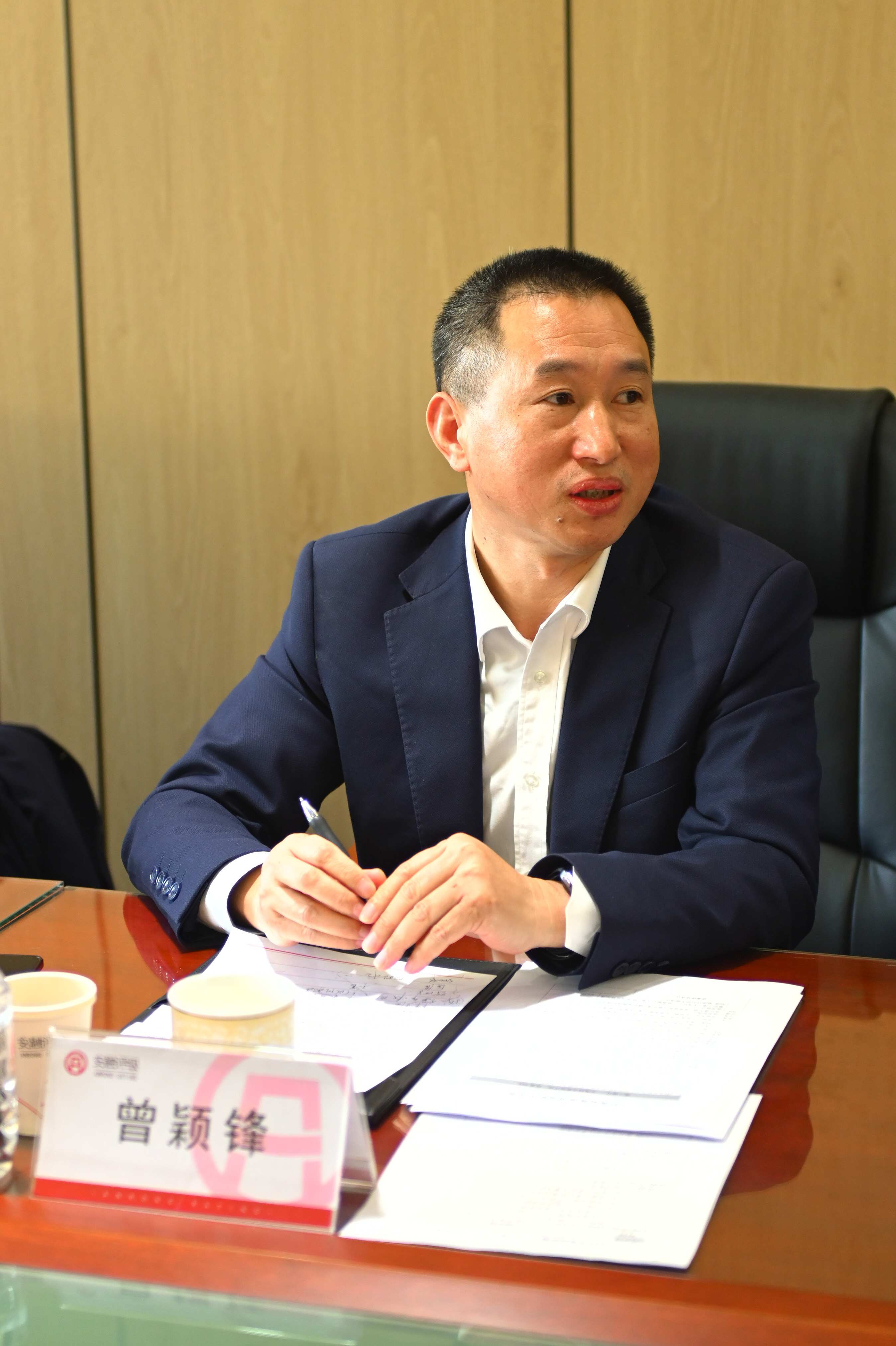 43点评曾颖锋_副本.jpg 43点评曾颖锋_副本.jpg